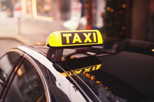 Taxi i Sverige – guide till hur du tar din taxiförarlegitimation